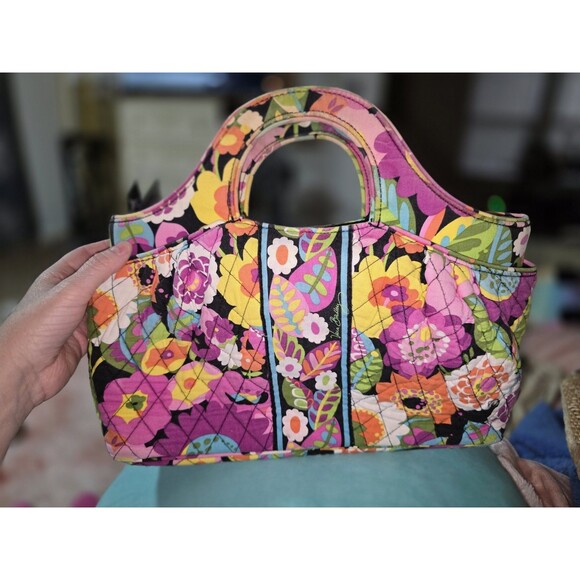 Vera Bradley Abby in Va Va Bloom RETIRED!  Care Card Inc . - Picture 1 of 6